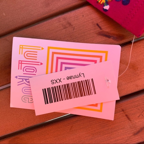 LULAROE Lynnae Scoop Neck Top Size XXS - Picture 5 of 7